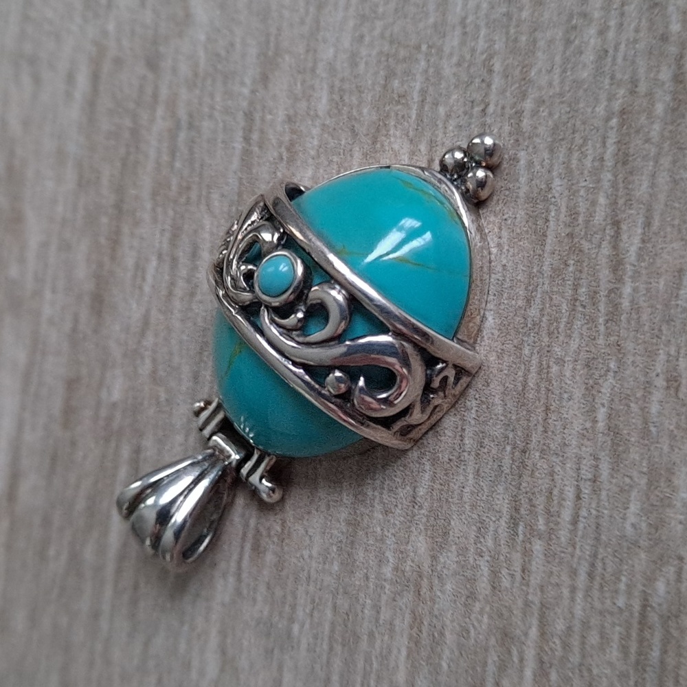 Sterling silver and turquoise pendant - Picture 2 of 11